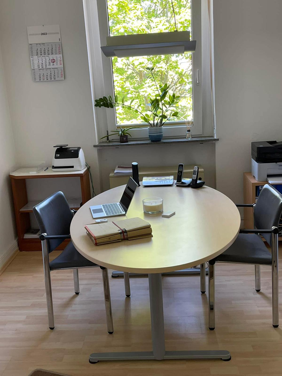 der kleine Besprechungsraum